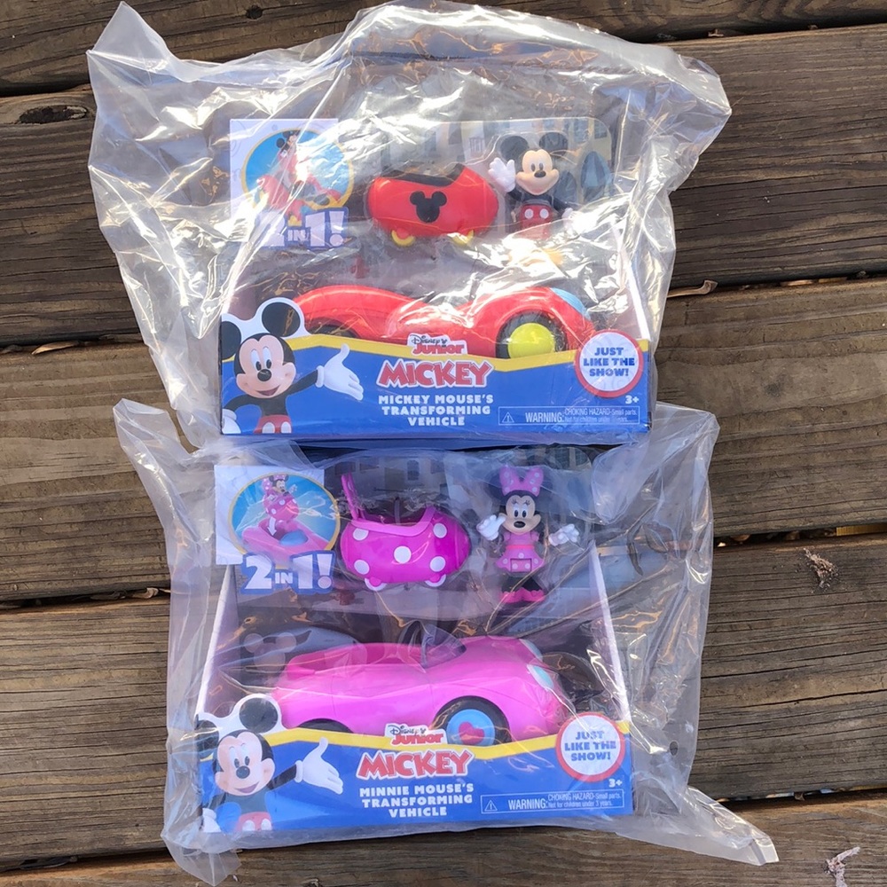 Mickey and Minnie Transforming Vehicles